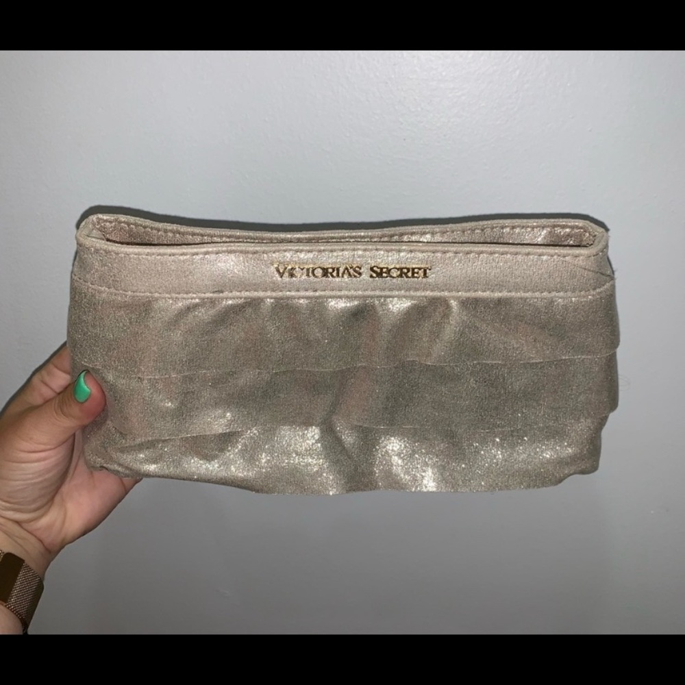 Makeup bag